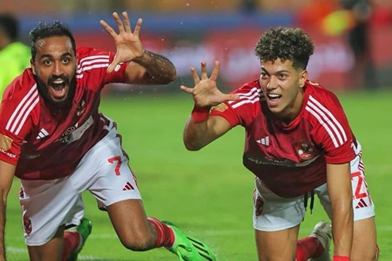 كهربا يكشف تفاصيل مؤثرة: بكاء إمام عاشور ورسالته للجماهير بعد هدف بروح الأهلي