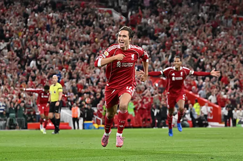 كييزا وصلاح يتألقان في فوز ليفربول الكبير على بورنموث بالدوري الإنجليزي