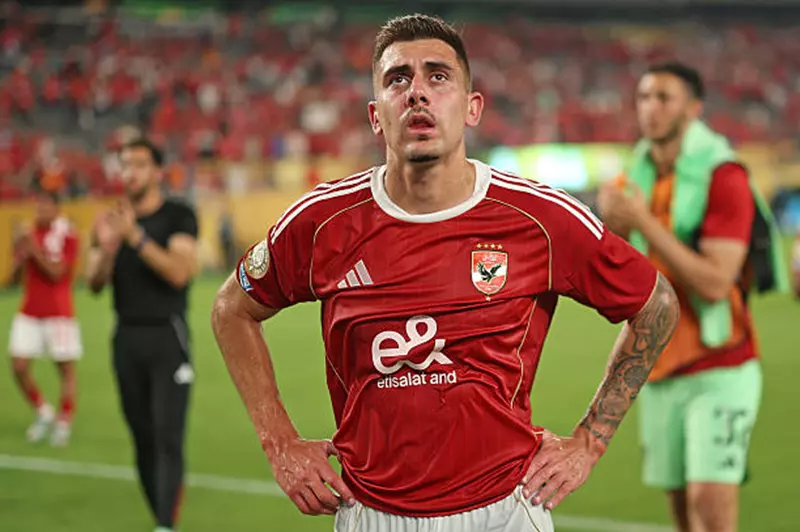 بالفيديو.. أول بطاقة حمراء في مسيرة جراديشار مع الأهلي