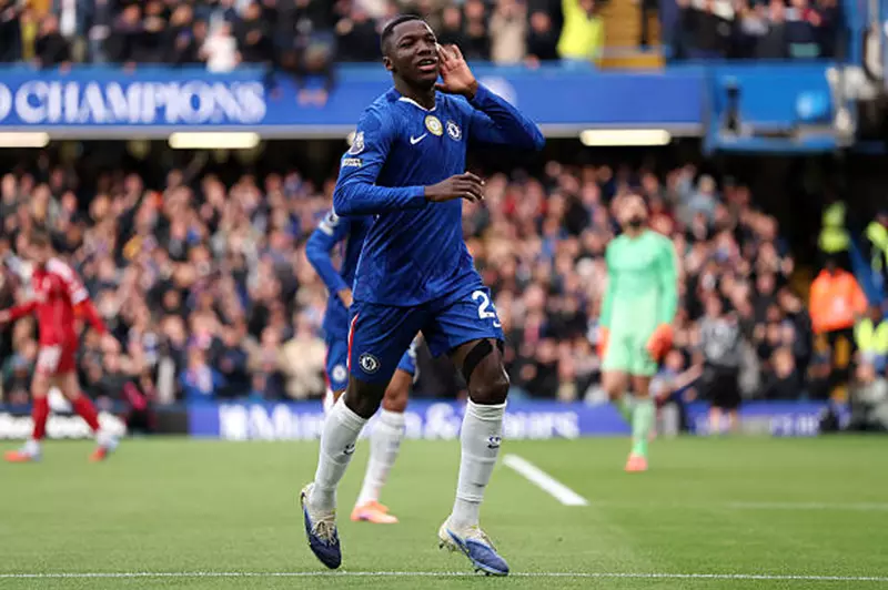 موقف تشيلسي من بيع كايسيدو إلى ريال مدريد