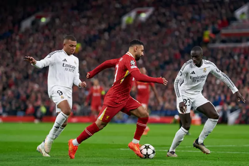 صلاح يستهدف رقمين قياسيين أمام ريال مدريد